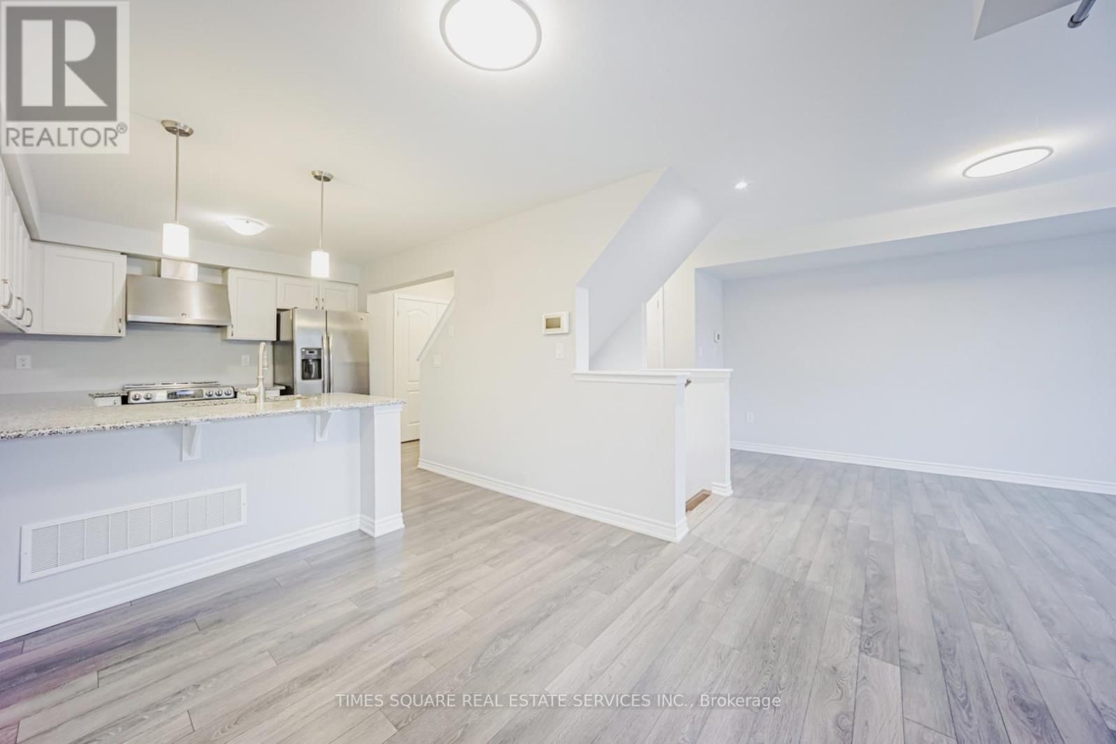 10 STOCKS LANE Image 19