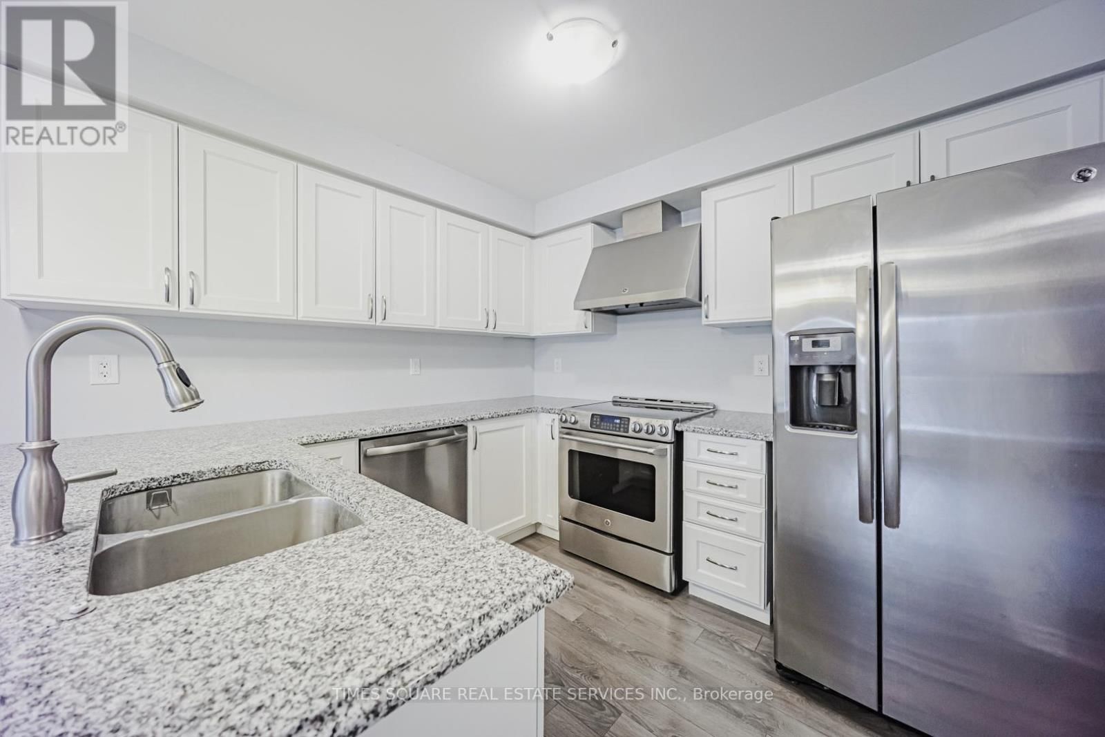 10 STOCKS LANE Image 20