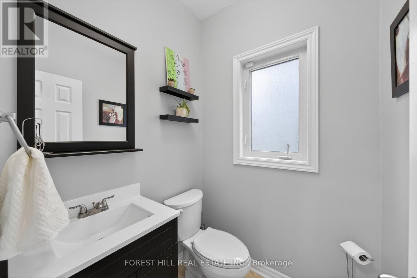 18 DRESDEN COURT Image 6