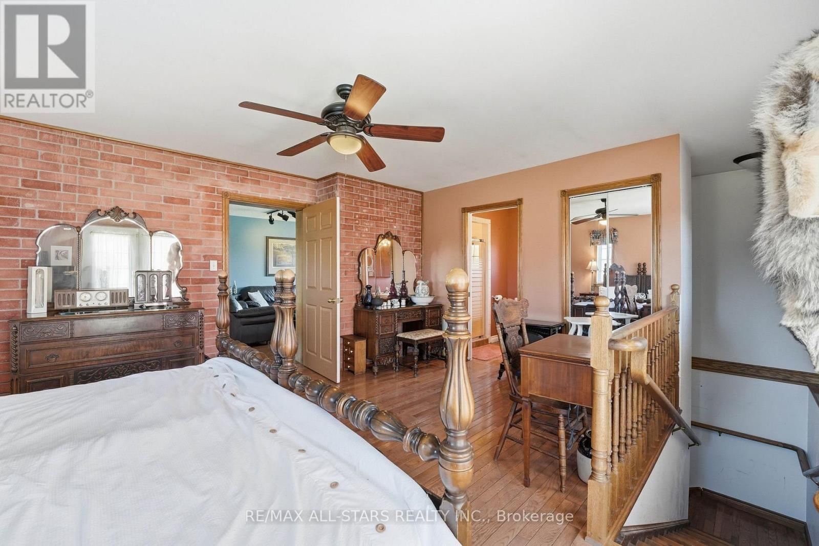 25472 LAKERIDGE ROAD Image 17