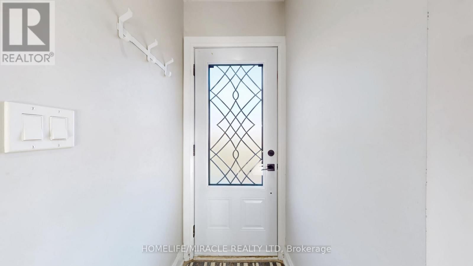 59 CENTRE ROAD Image 45