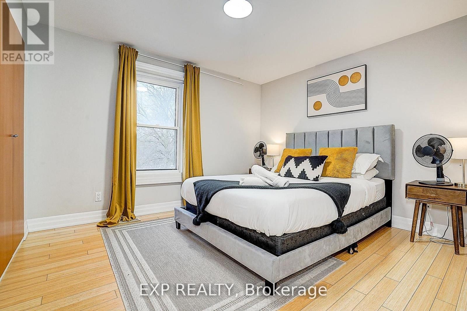 12 VINCENT STREET Image 12