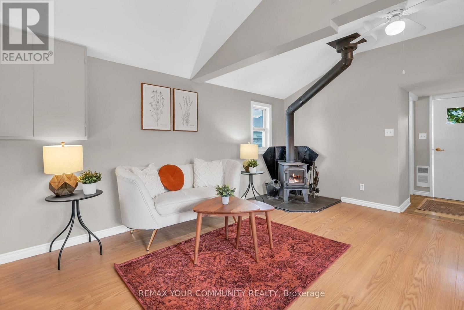 765 CHURCHILL LANE Image 20