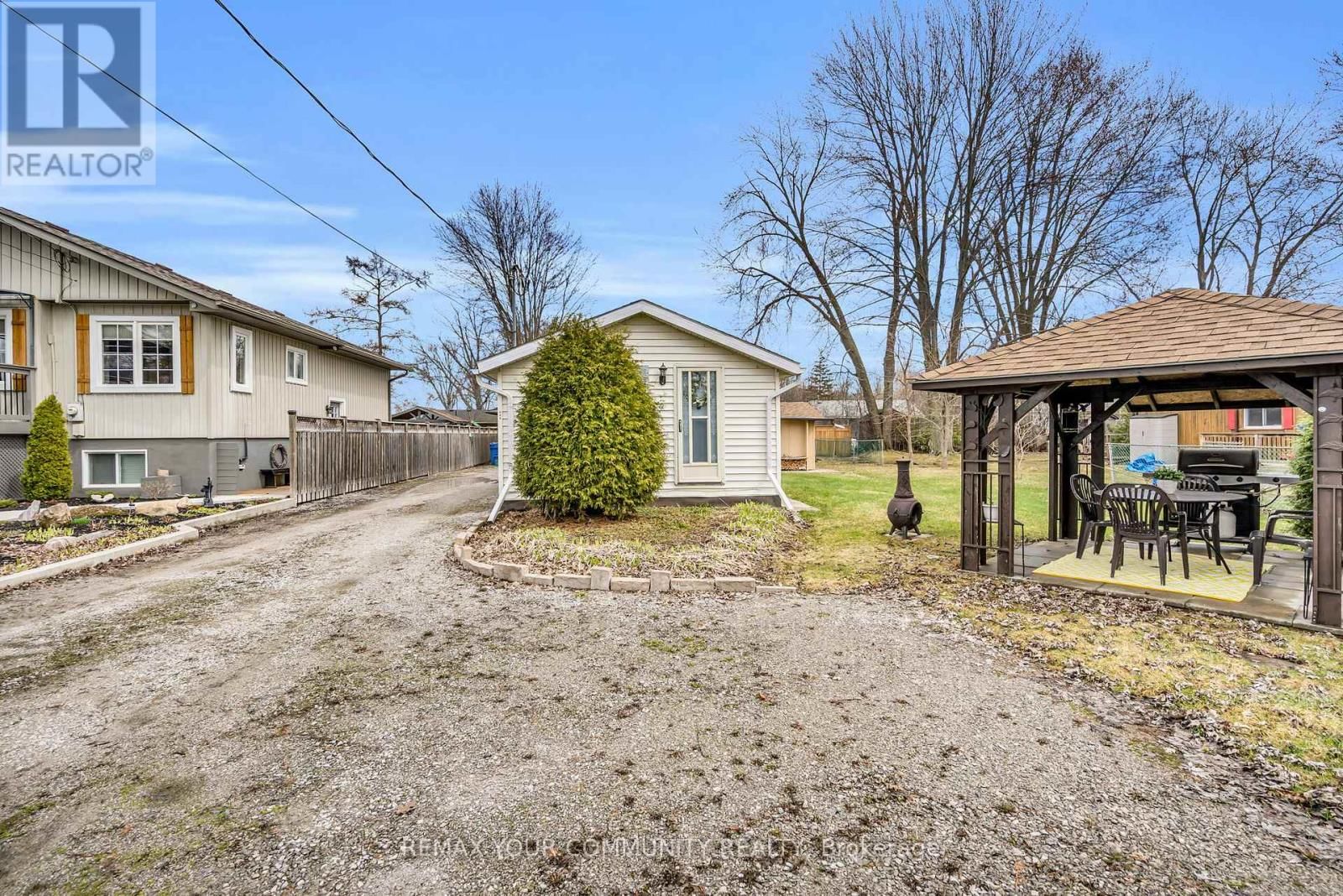 765 CHURCHILL LANE Image 8