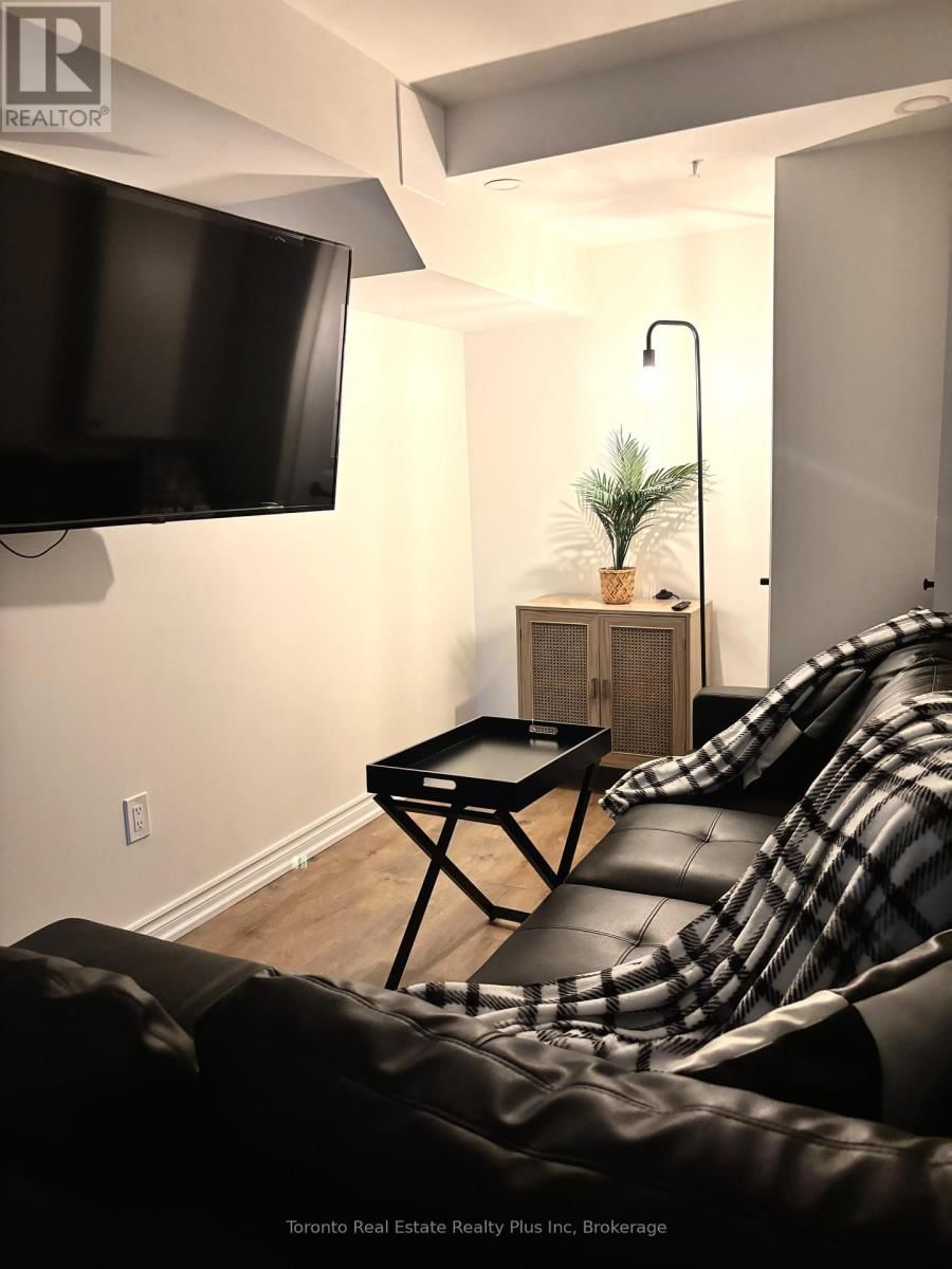 43 ERINTOL WAY Image 3