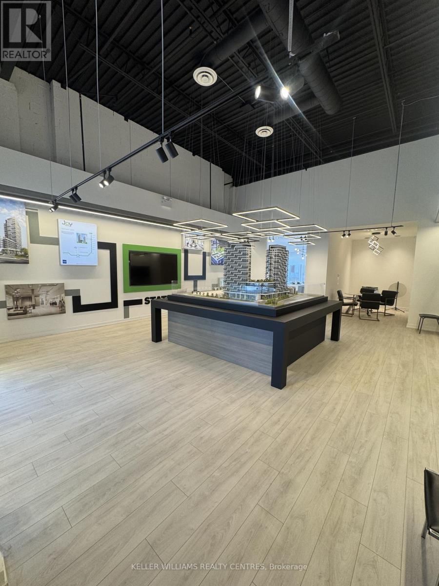 10 - 158 ANDERSON AVENUE Image 4