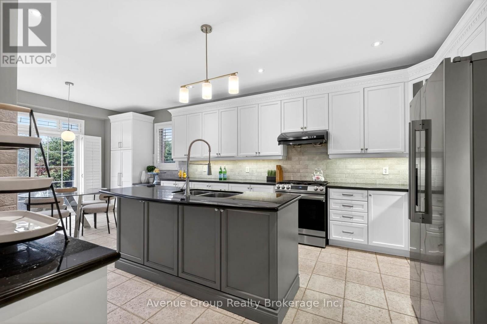 63 ADASTRA CRESCENT Image 18