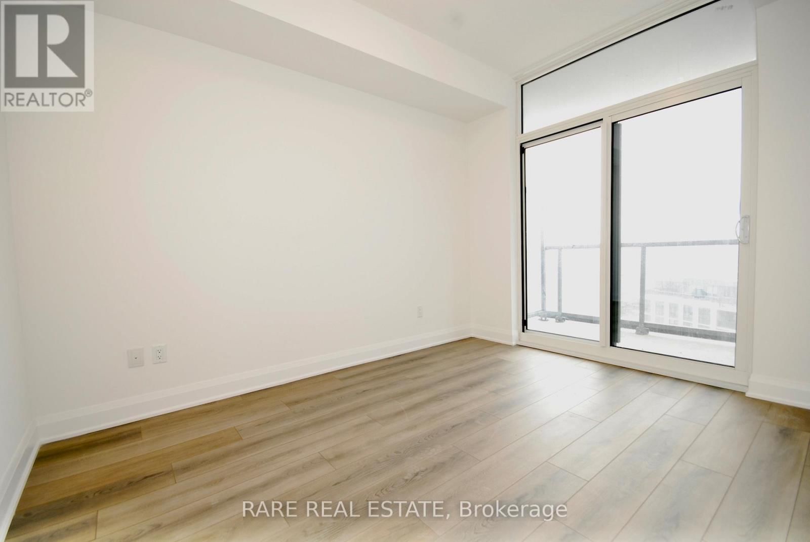 711E - 20 GATINEAU DRIVE Image 9