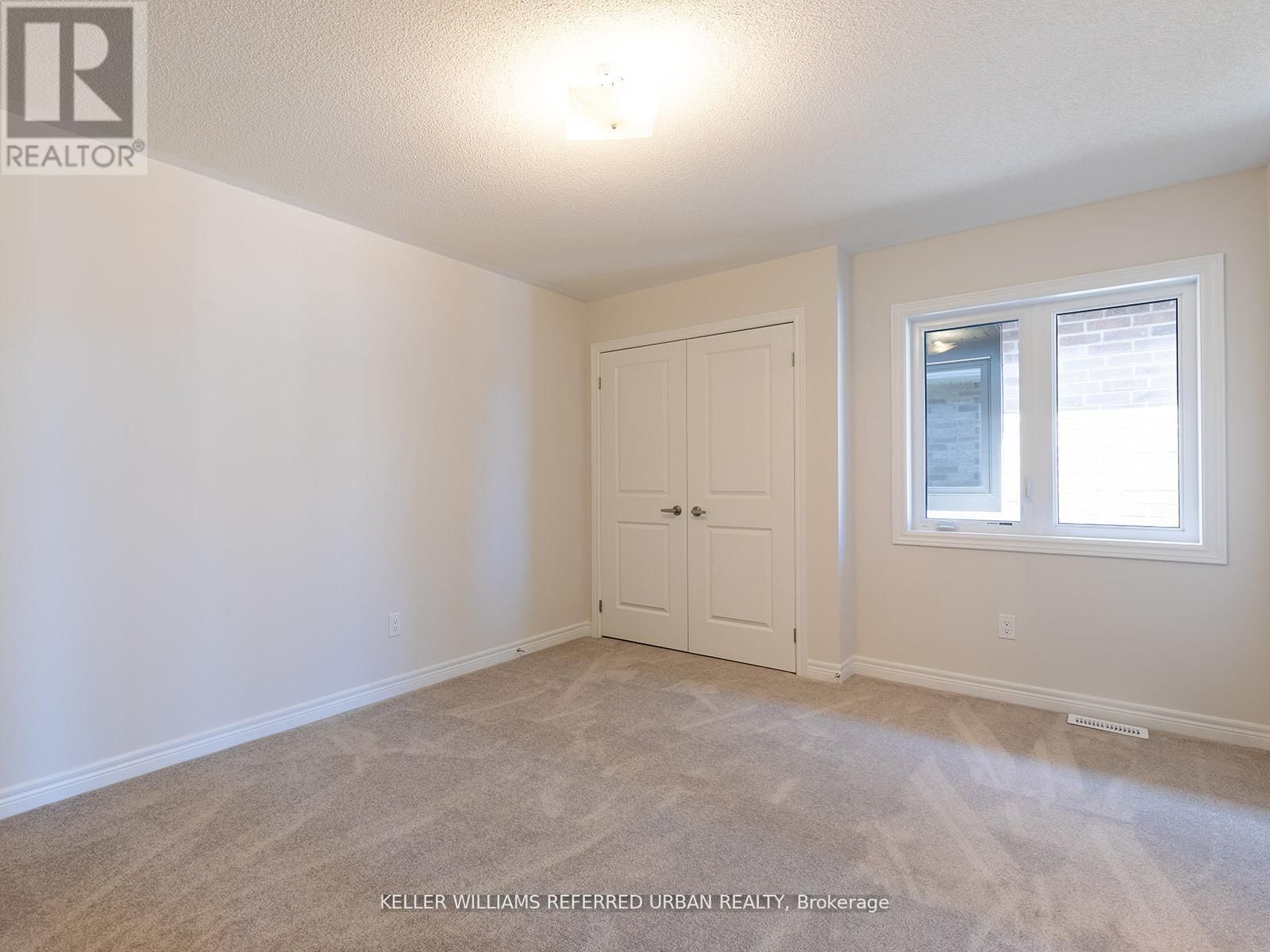 1470 DAVIS LOOP CIRCLE Image 29