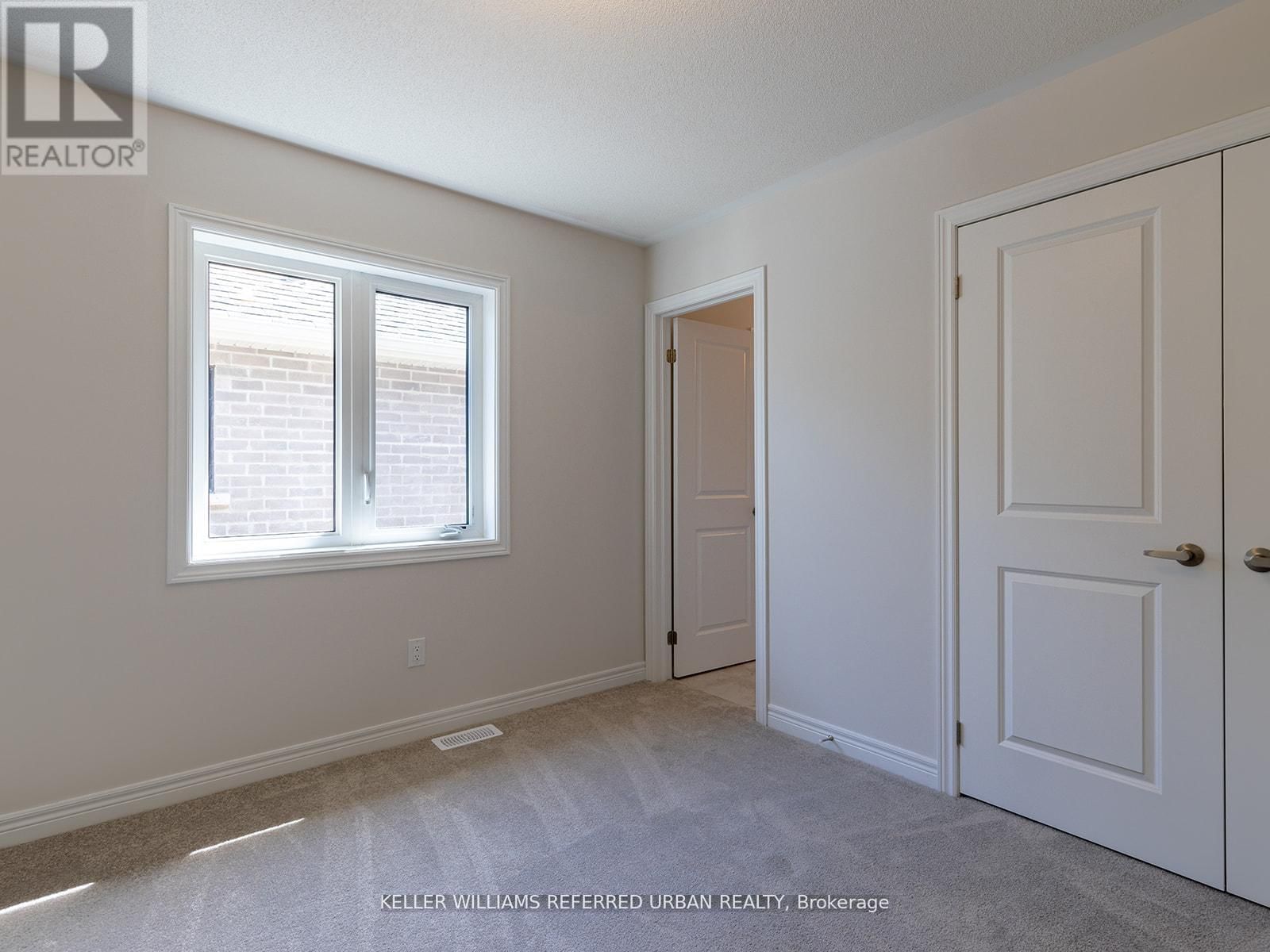 1470 DAVIS LOOP CIRCLE Image 34