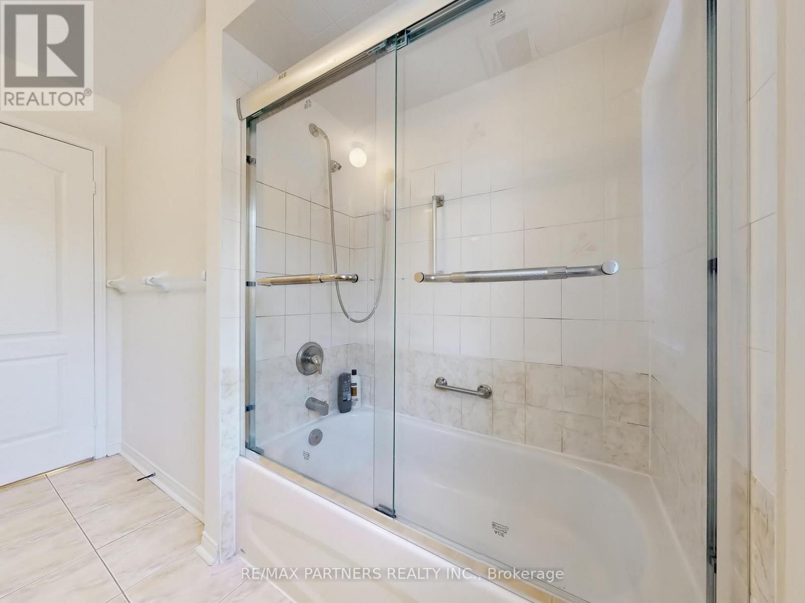 #27 - 50 RUBIN STREET Image 19