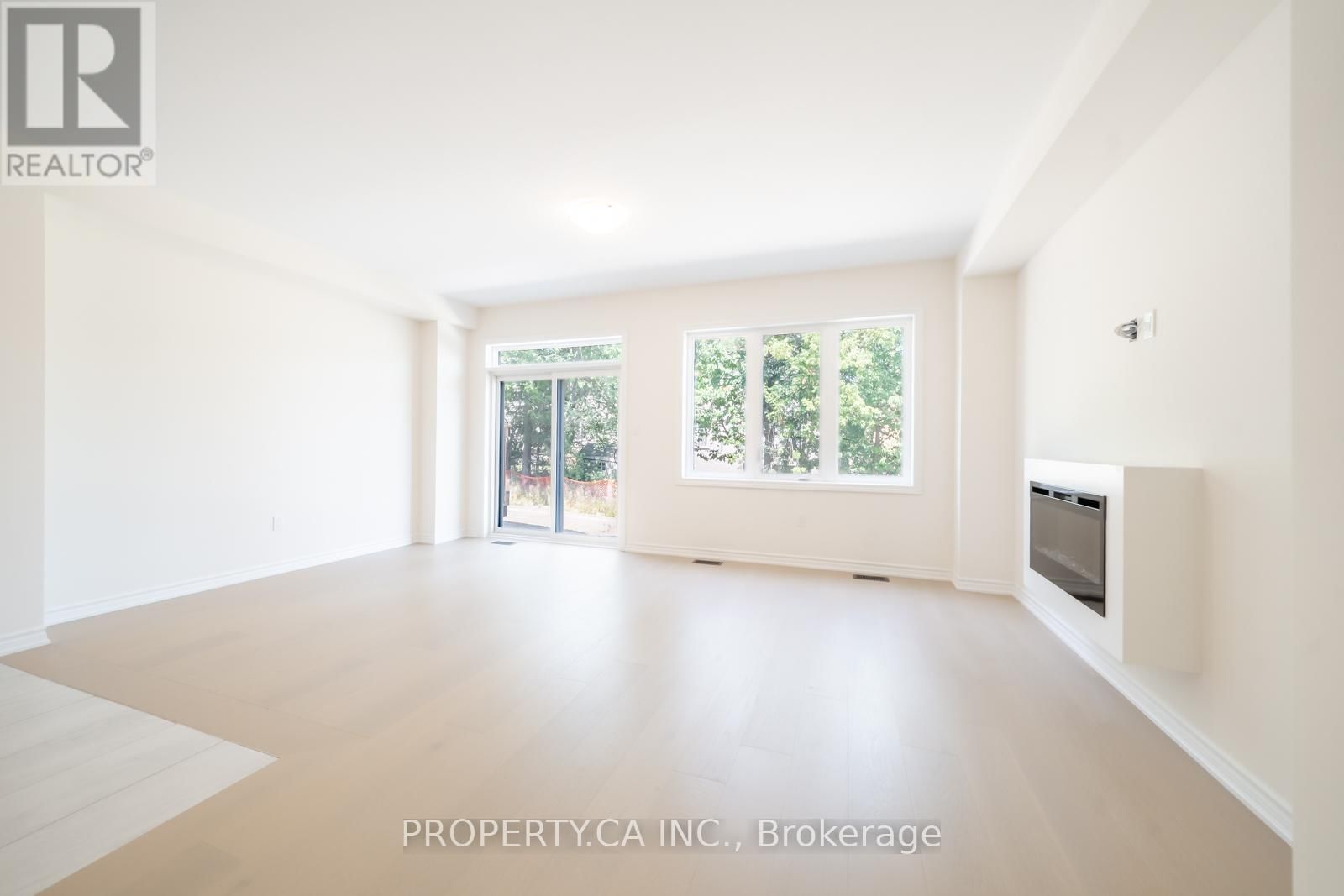 52 RUMI COURT Image 10