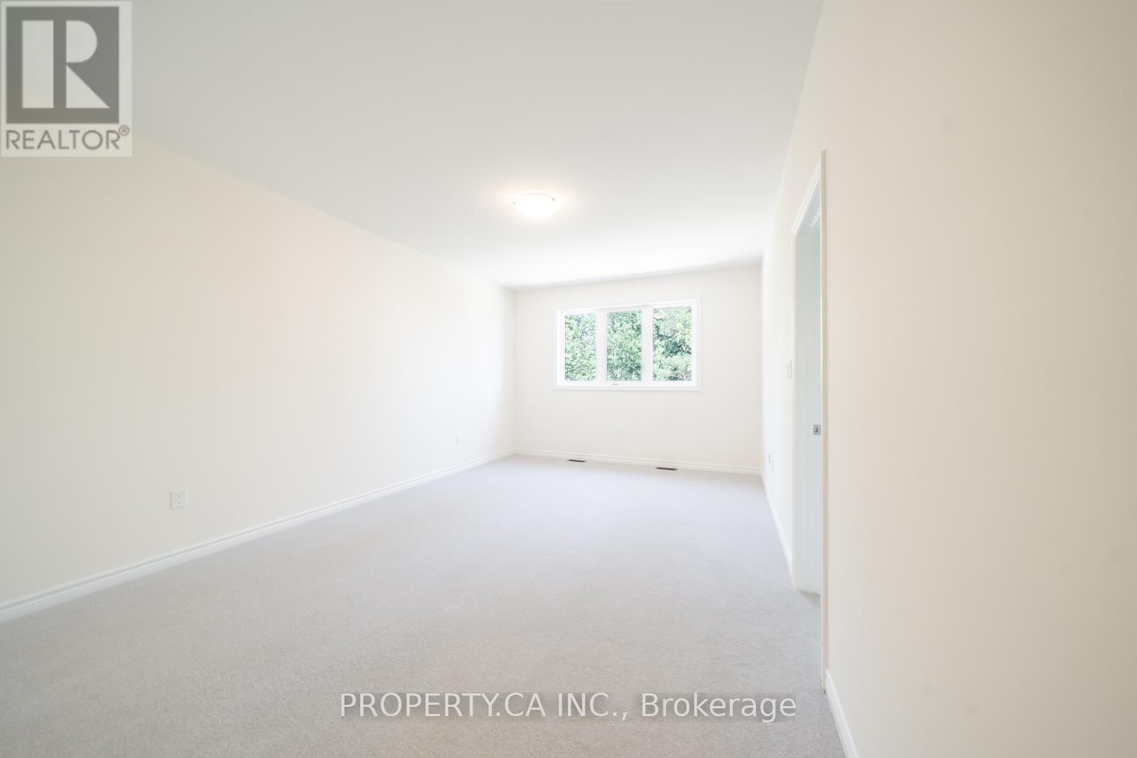 52 RUMI COURT Image 15