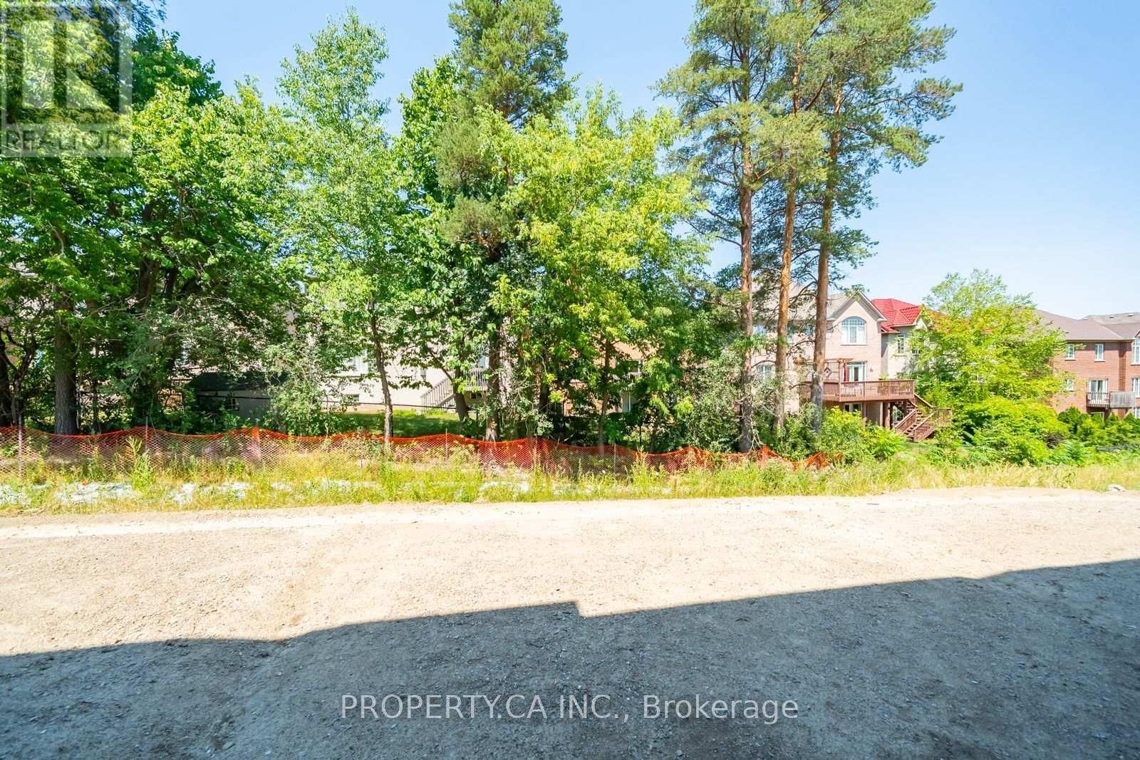 52 RUMI COURT Image 26