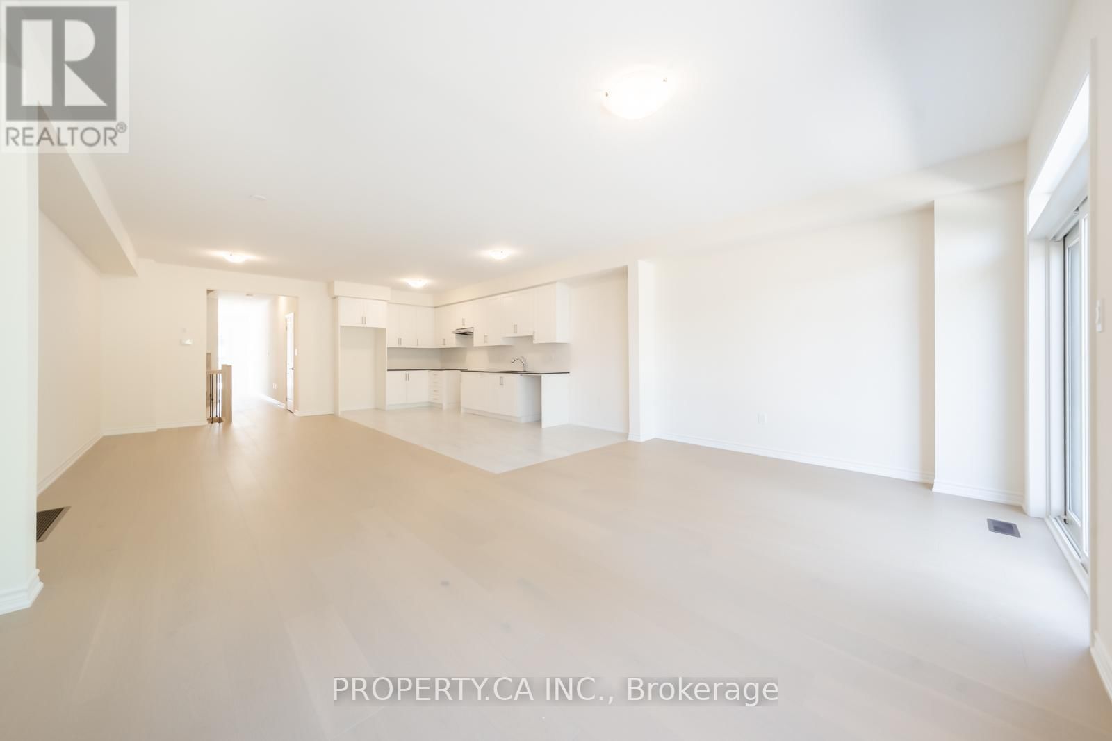 52 RUMI COURT Image 8