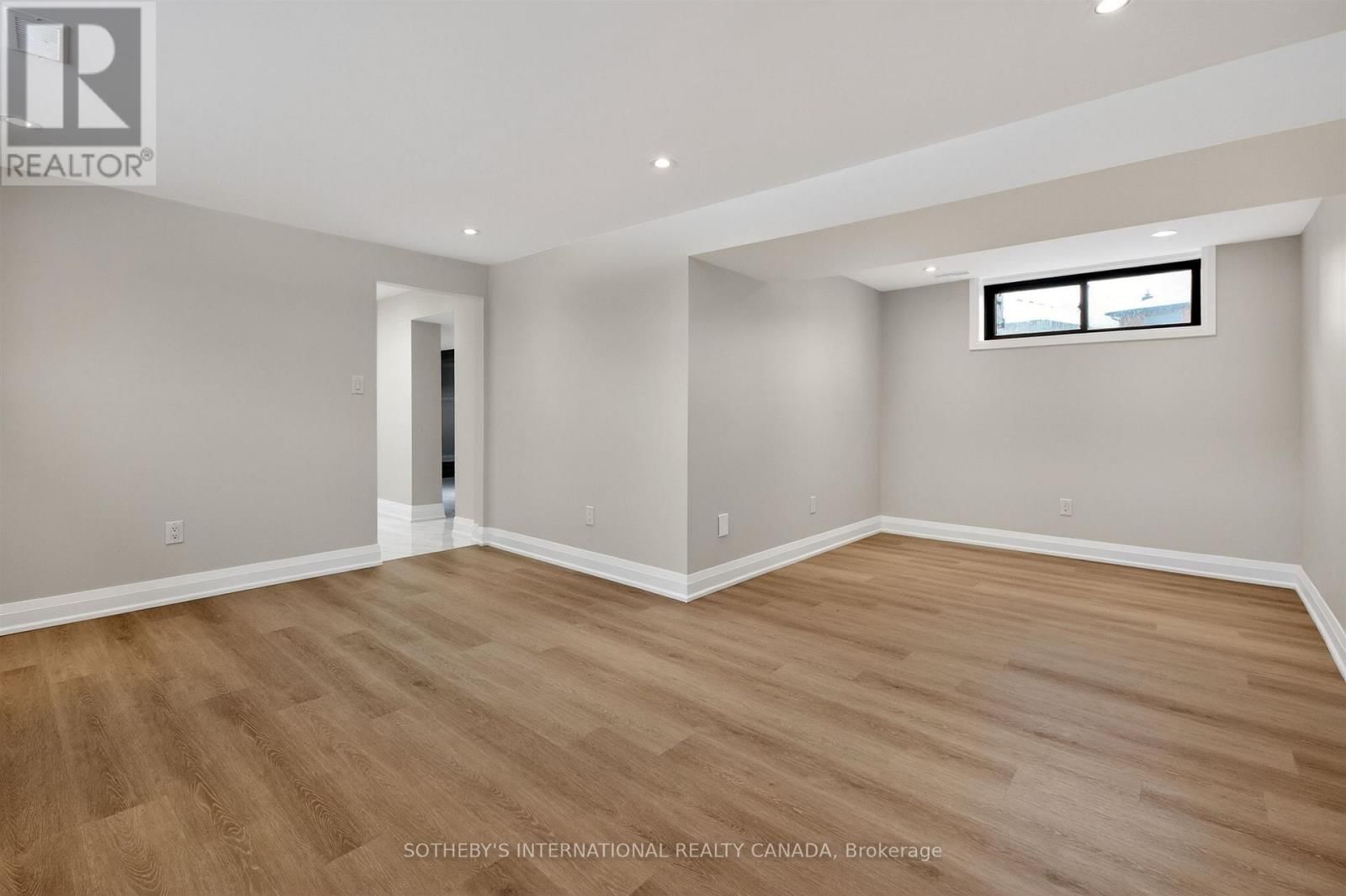 33 LANCER DRIVE Image 23