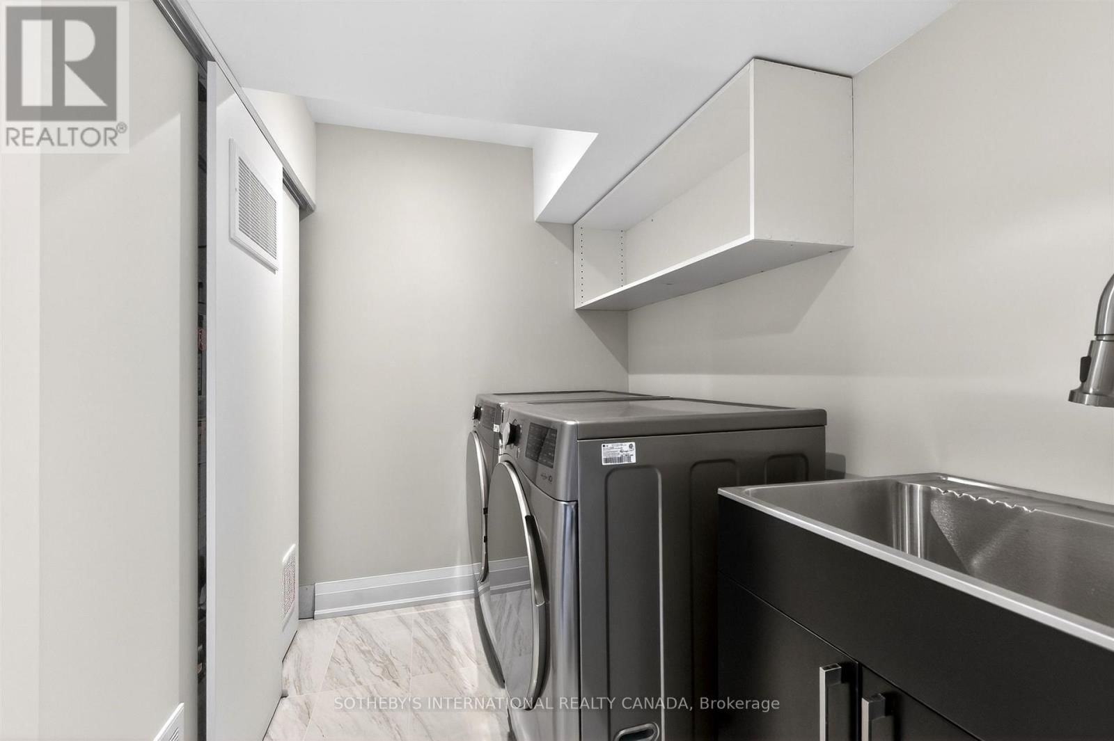 33 LANCER DRIVE Image 29