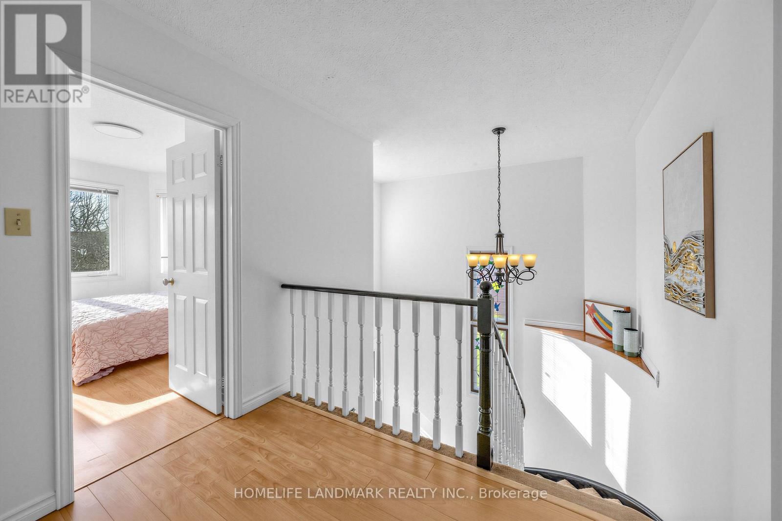 887 COLLEGE MANOR DRIVE Image 24