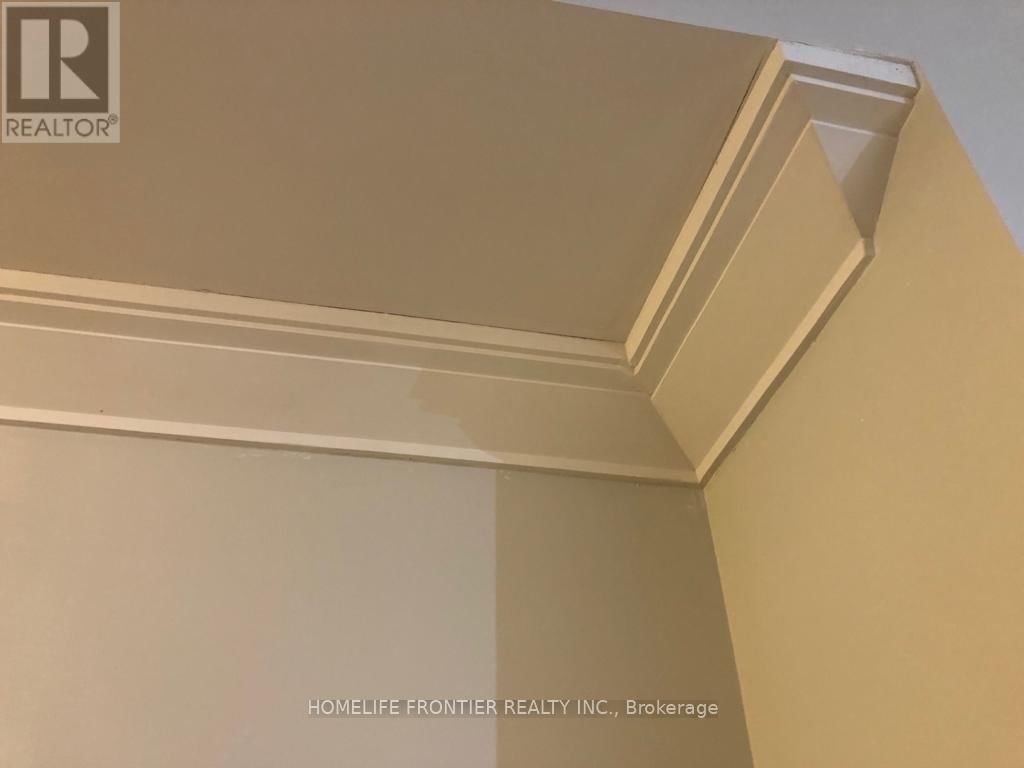 305 - 9201 YONGE STREET Image 18