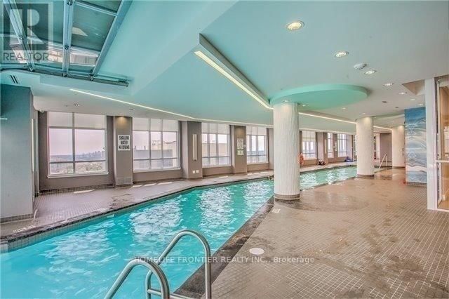 305 - 9201 YONGE STREET Image 21