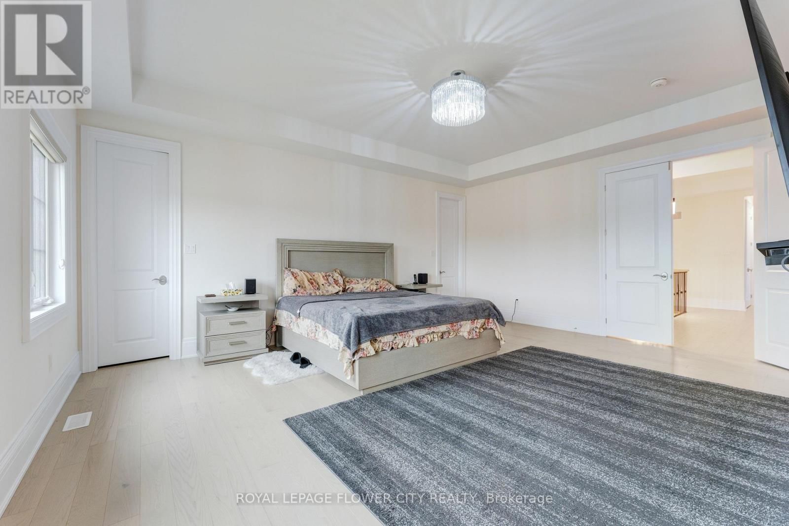 20 SERAVILLE STREET Image 21