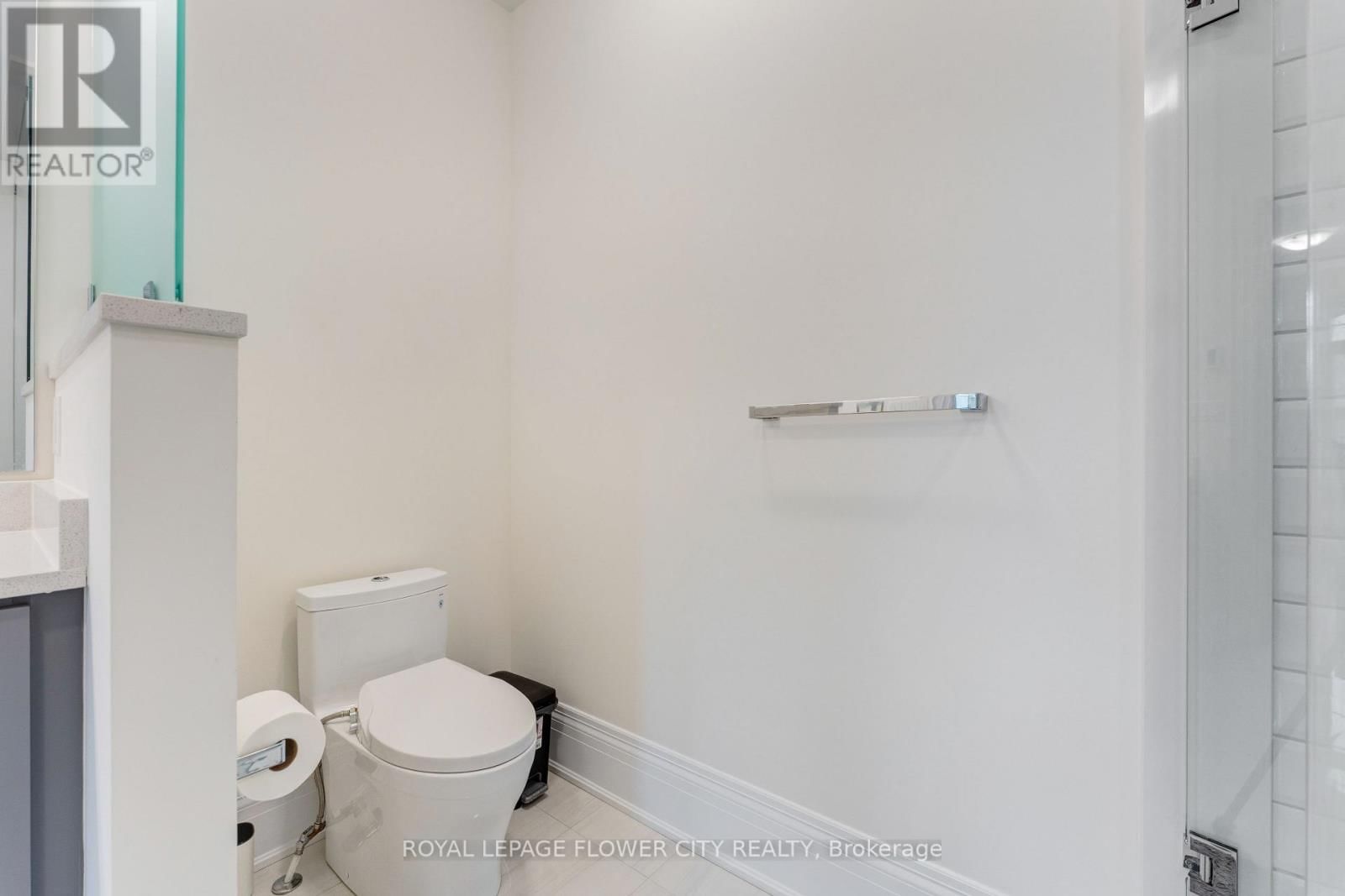 20 SERAVILLE STREET Image 31