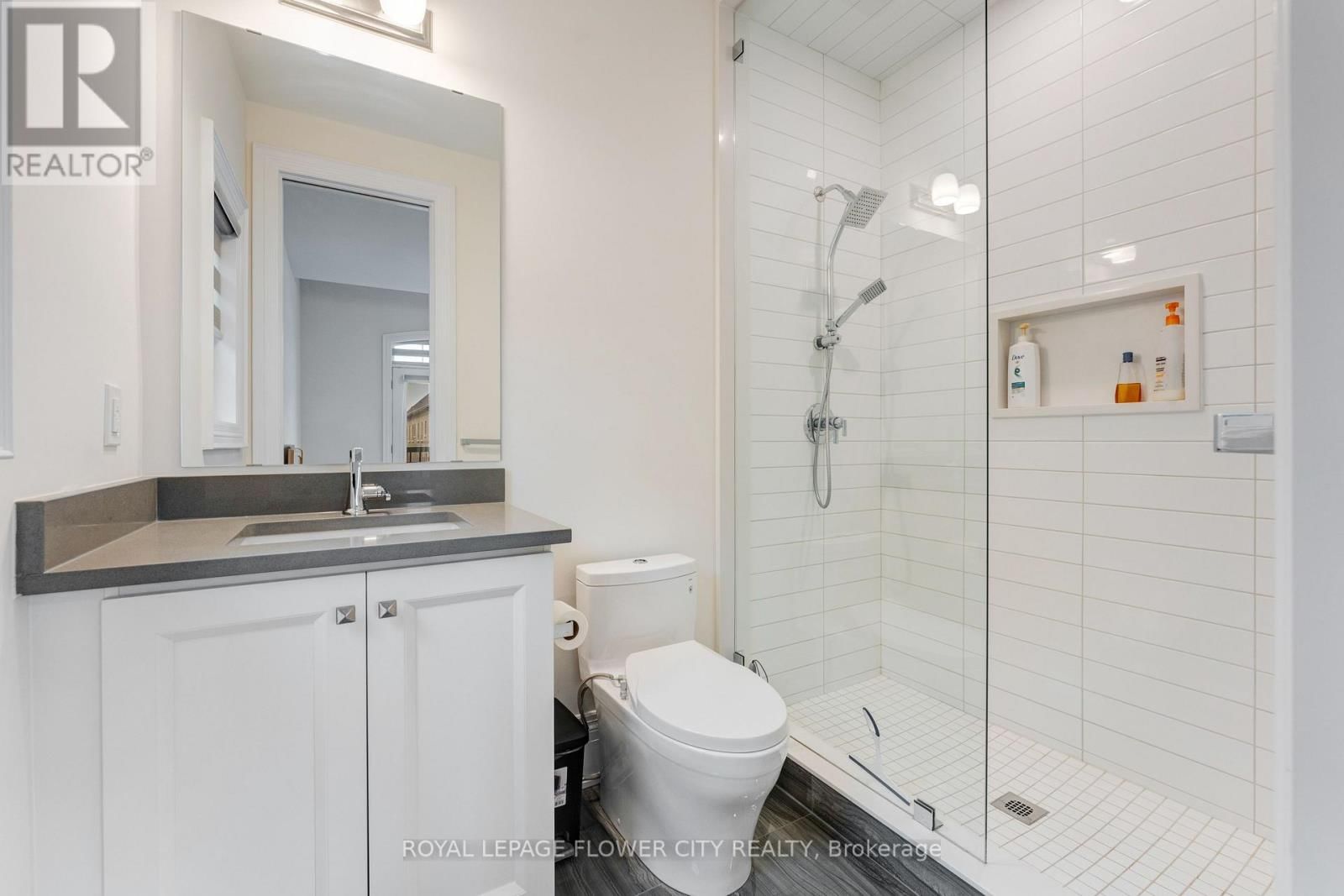 20 SERAVILLE STREET Image 34