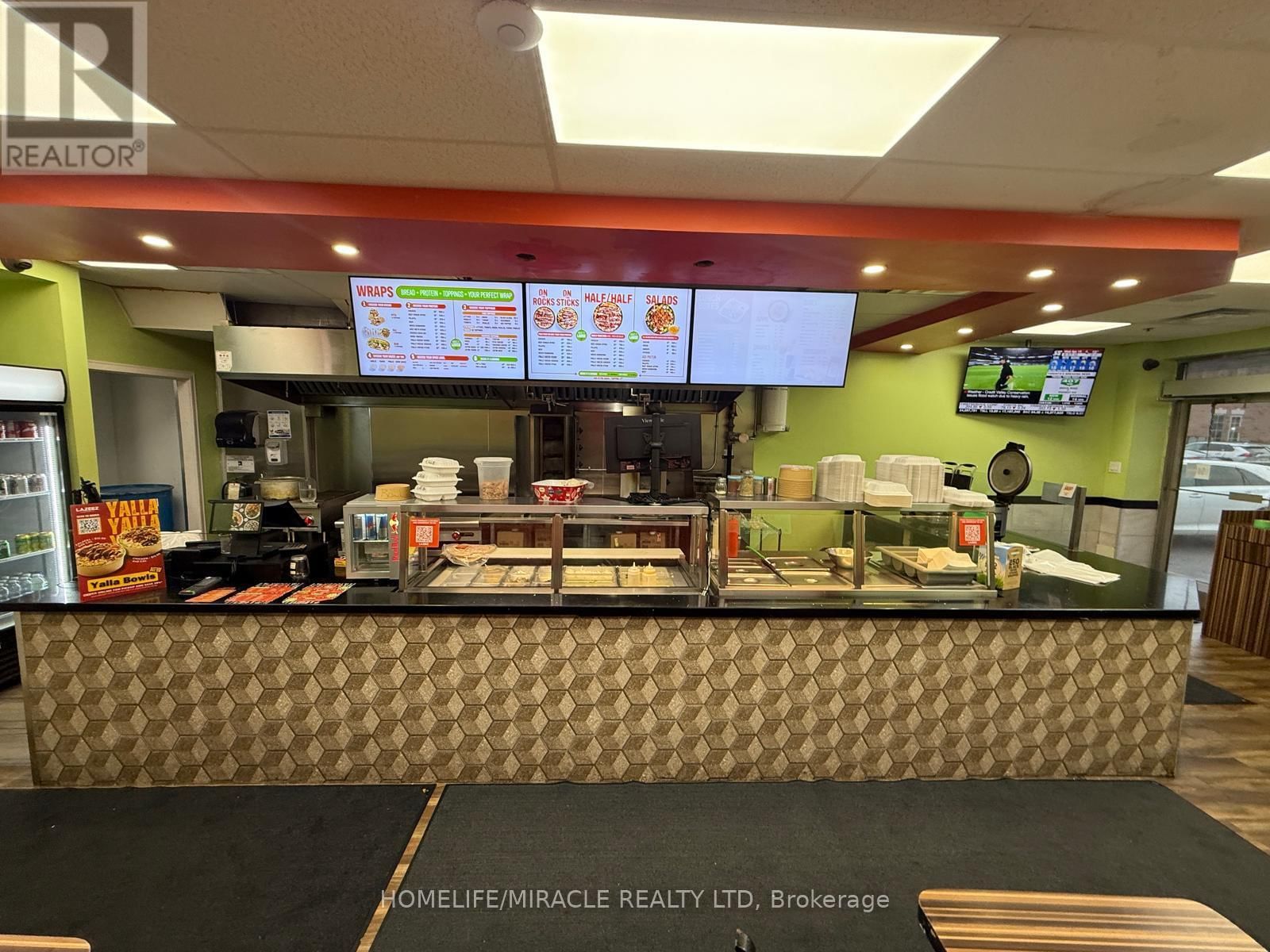 28 - 9699 JANE STREET Image 12