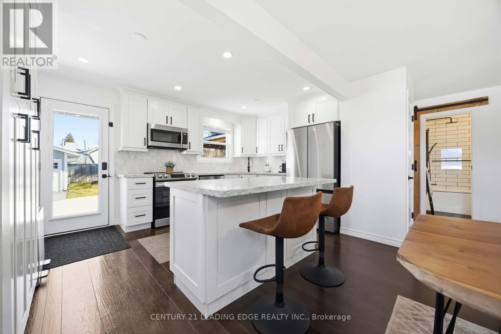 787 THIRD AVENUE Image 15