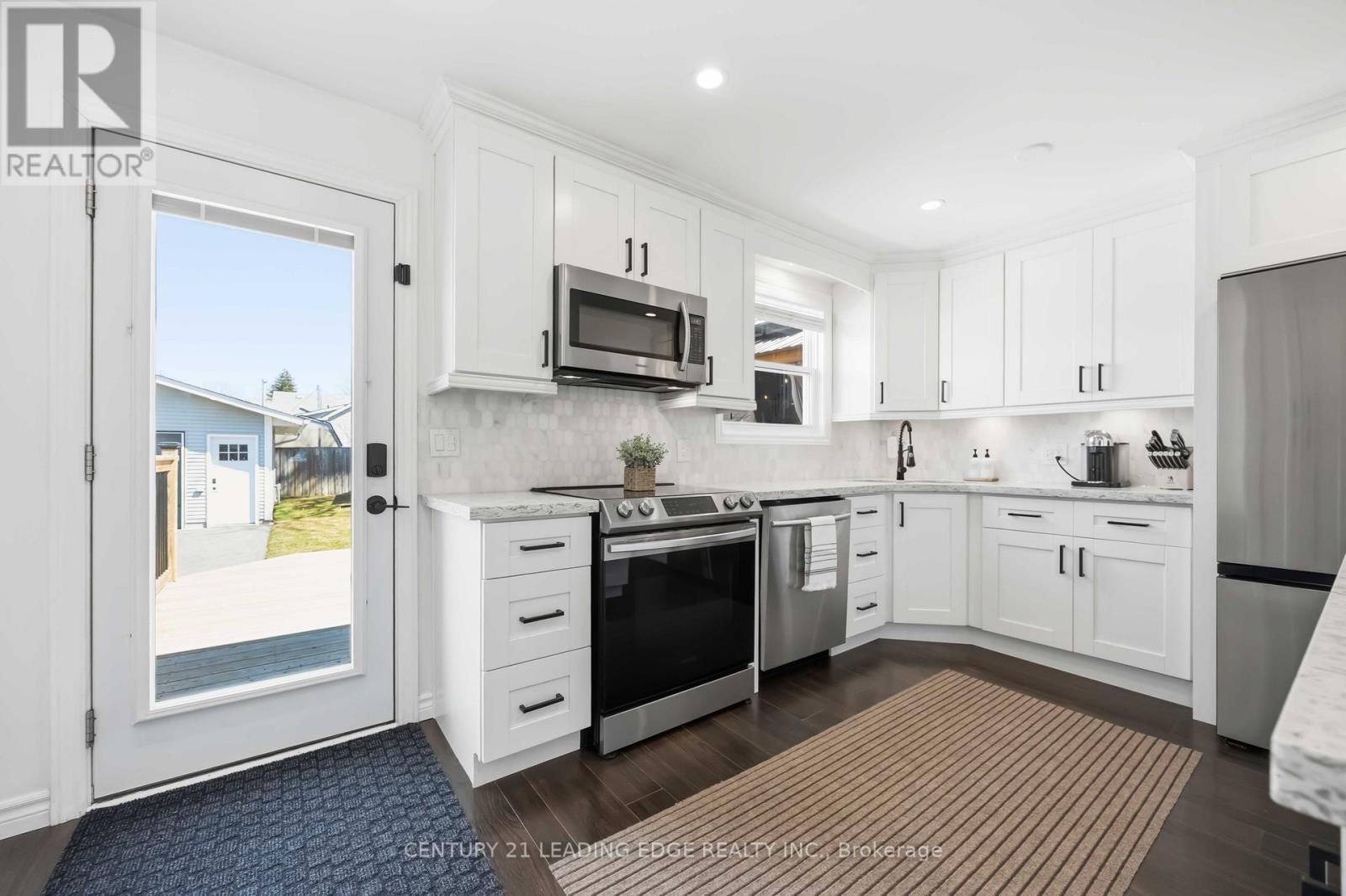 787 THIRD AVENUE Image 18