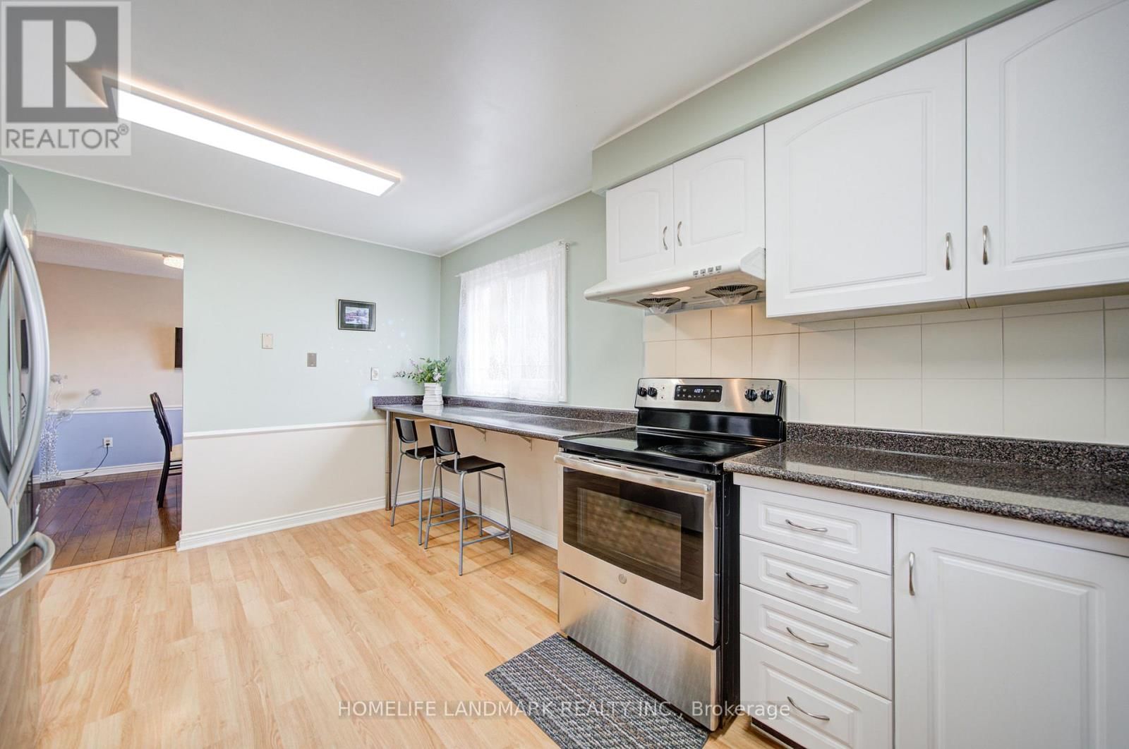 306 ESSEX AVENUE Image 14