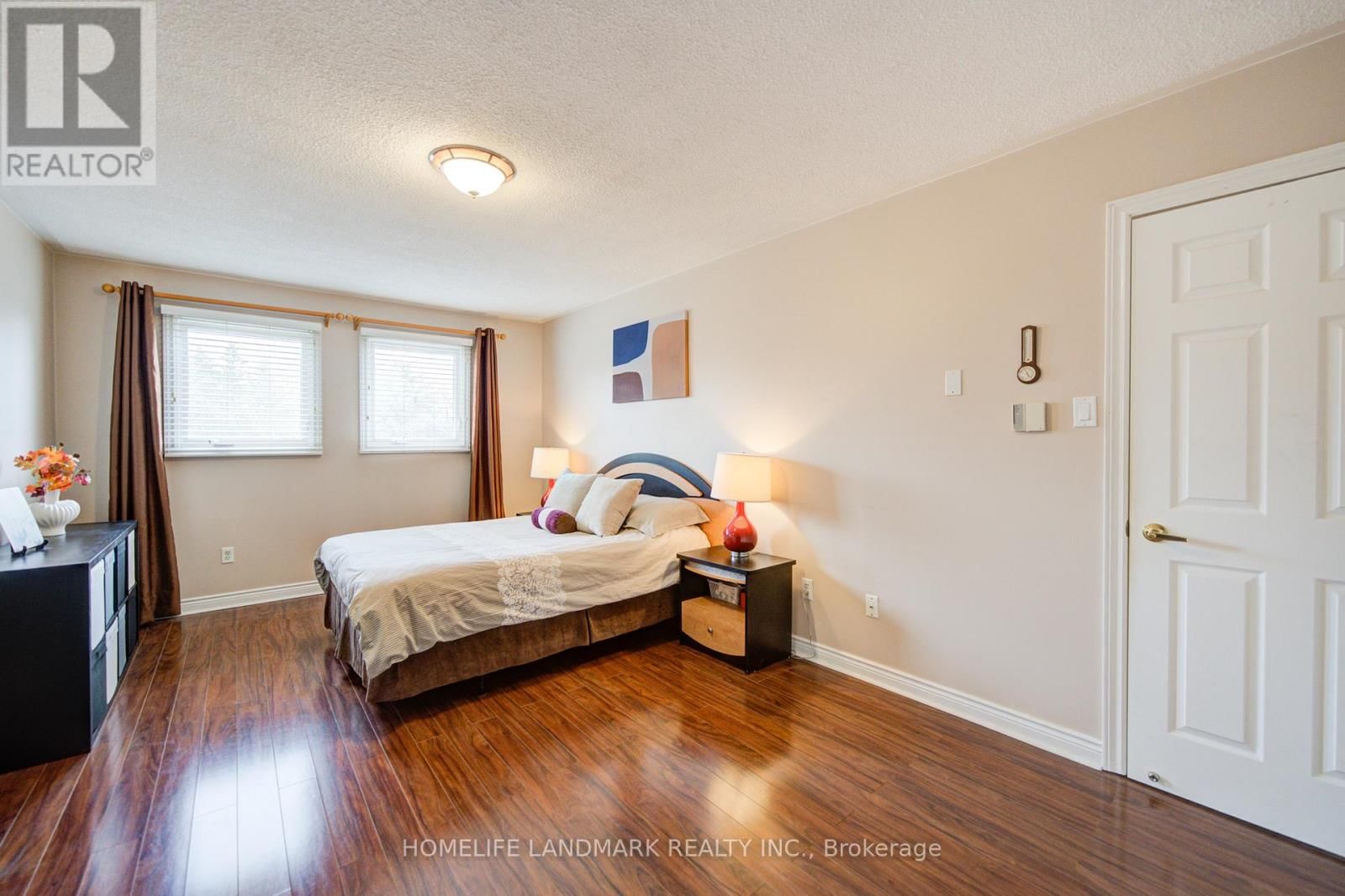 306 ESSEX AVENUE Image 23