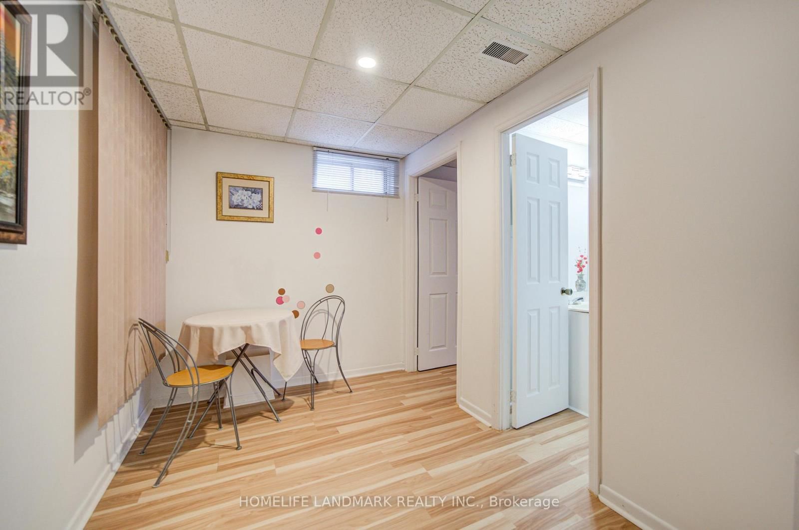 306 ESSEX AVENUE Image 36