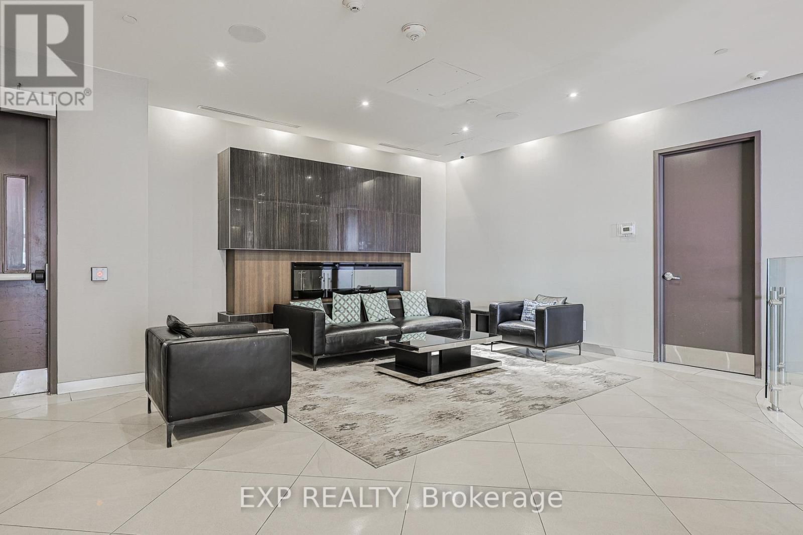 323 - 8323 KENNEDY ROAD Image 26