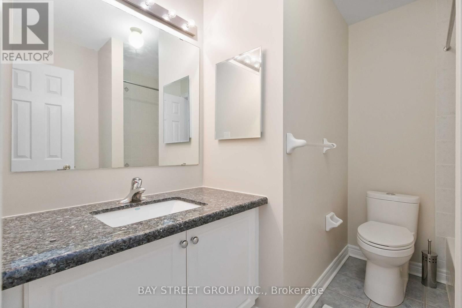 25 MAPLE RIDGE CRESCENT Image 24