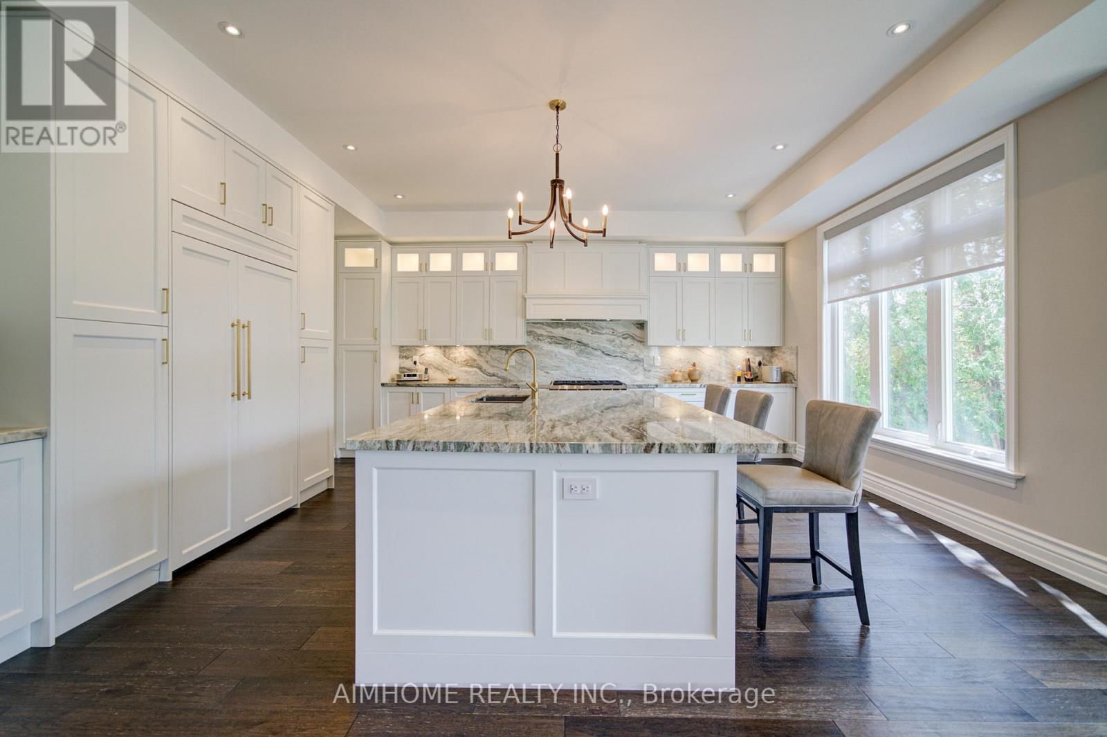 212 SUSSEX AVENUE Image 10