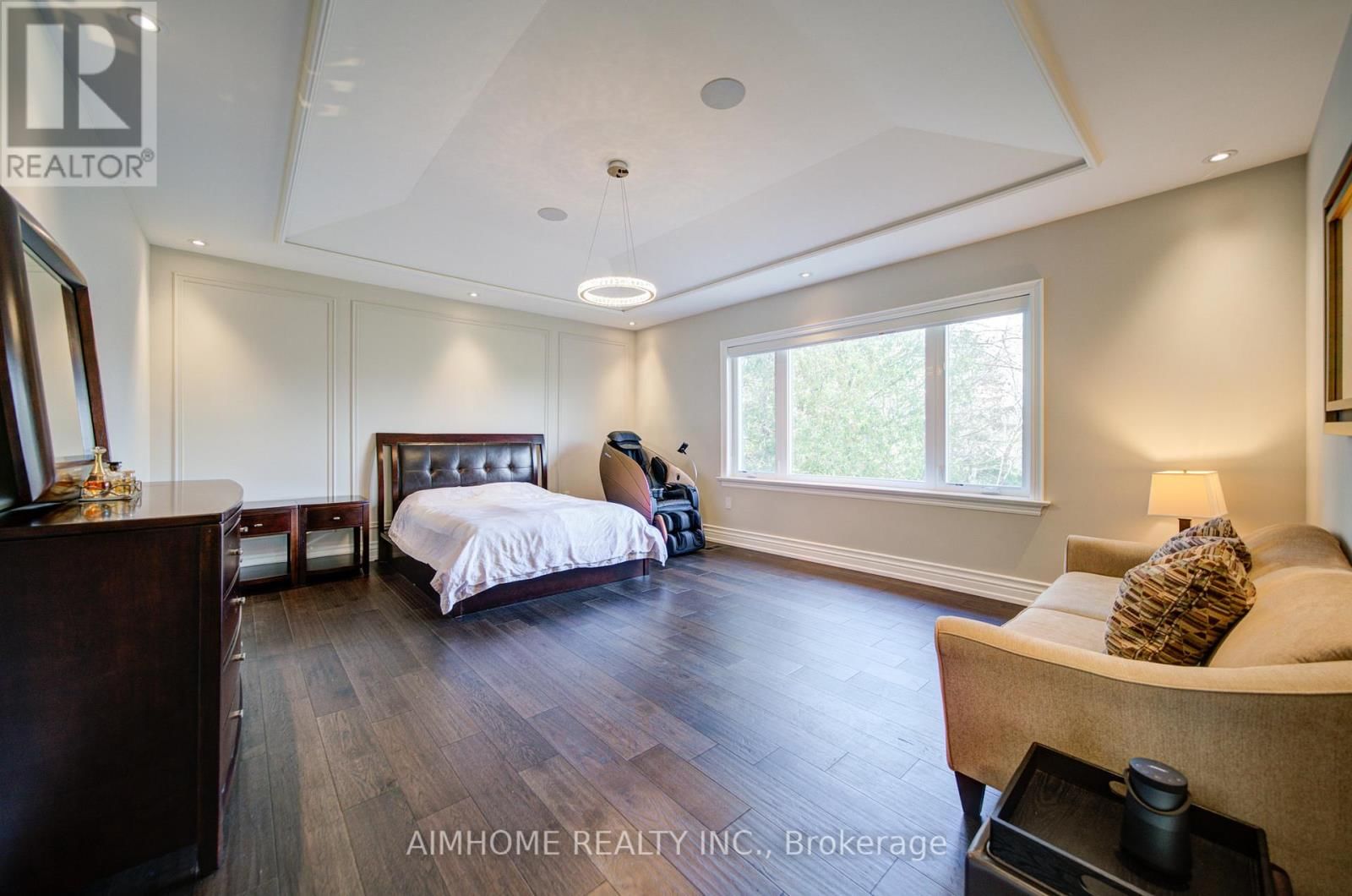 212 SUSSEX AVENUE Image 24