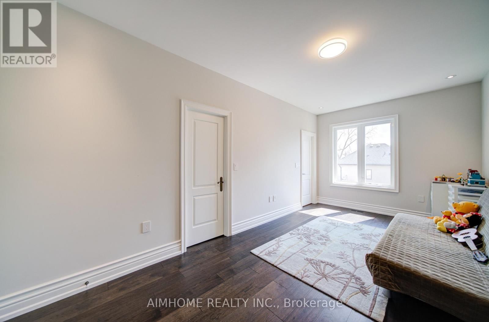 212 SUSSEX AVENUE Image 30