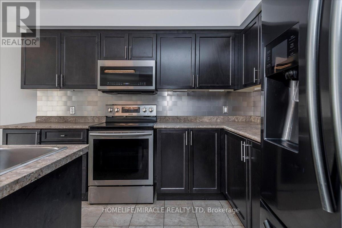 83 WILLOUGHBY WAY Image 12