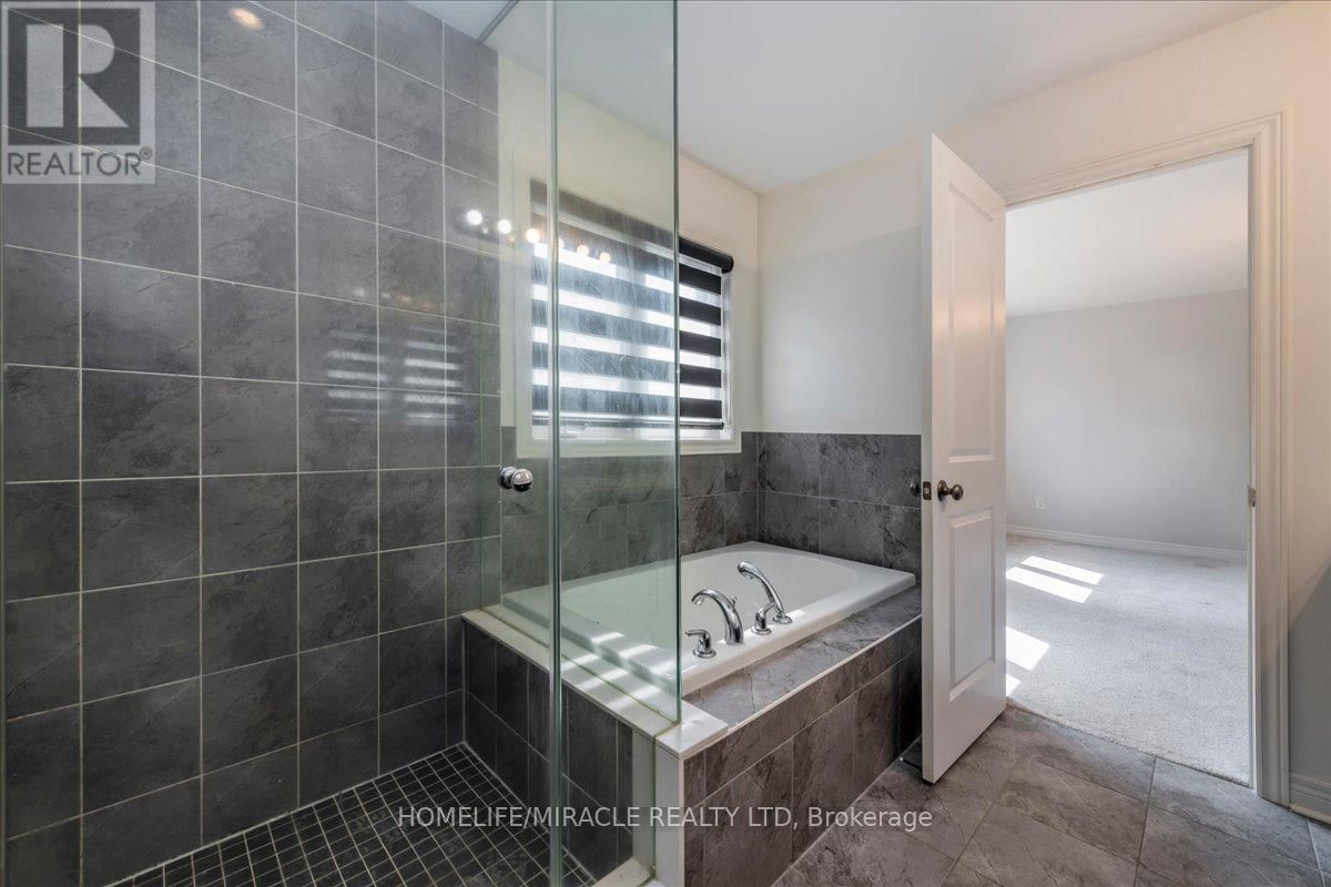 83 WILLOUGHBY WAY Image 25