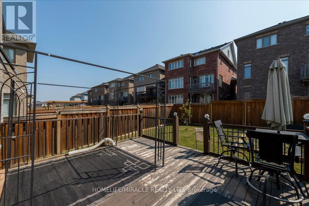 83 WILLOUGHBY WAY Image 28