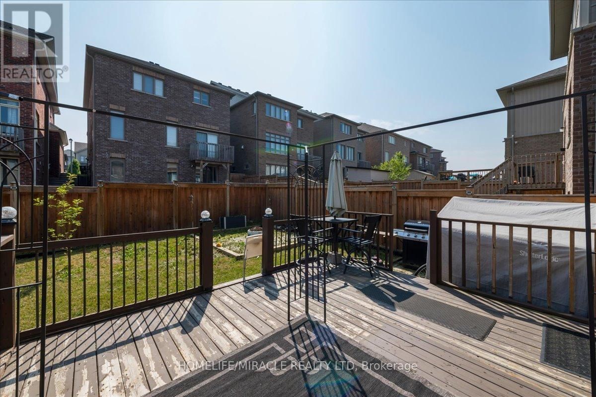 83 WILLOUGHBY WAY Image 29