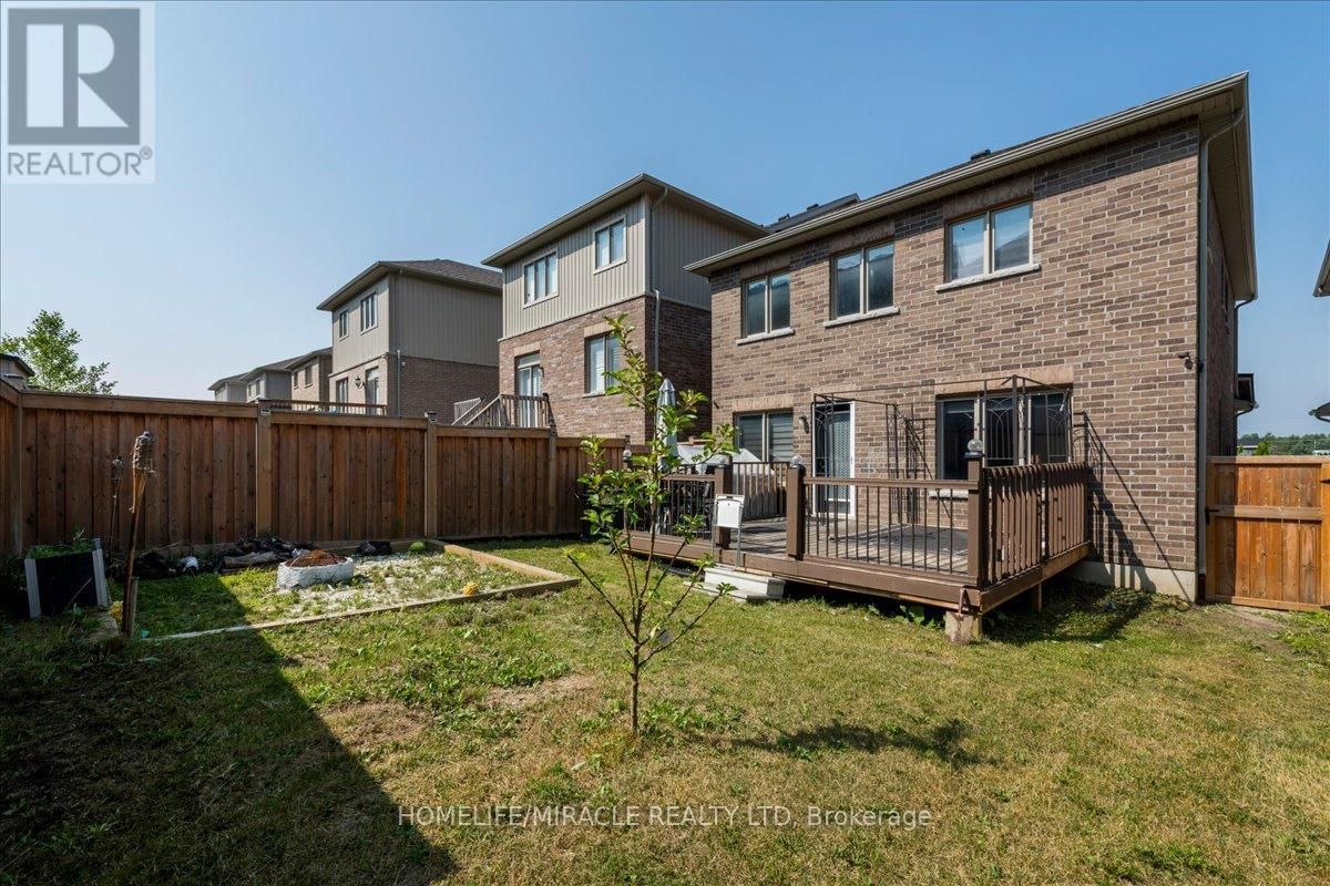 83 WILLOUGHBY WAY Image 30