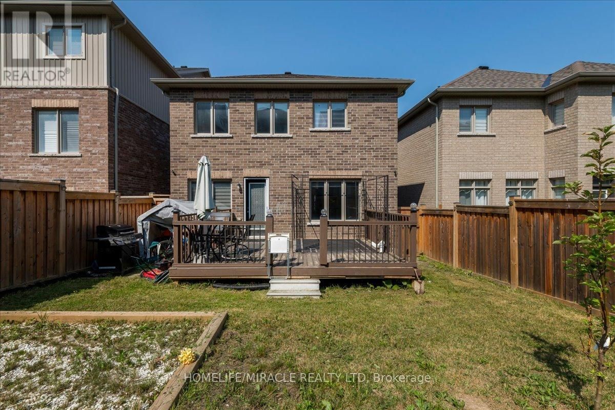 83 WILLOUGHBY WAY Image 31