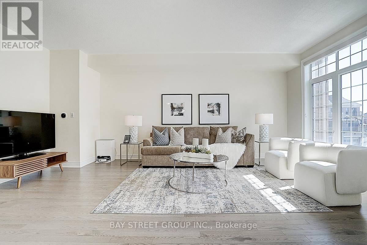 34 PHILLIPSEN WAY Image 19