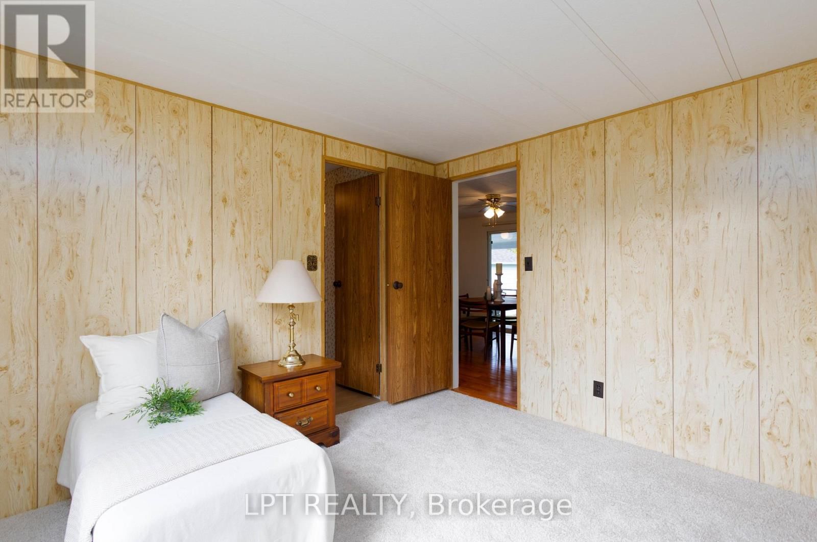 11 GENEVA COURT Image 18