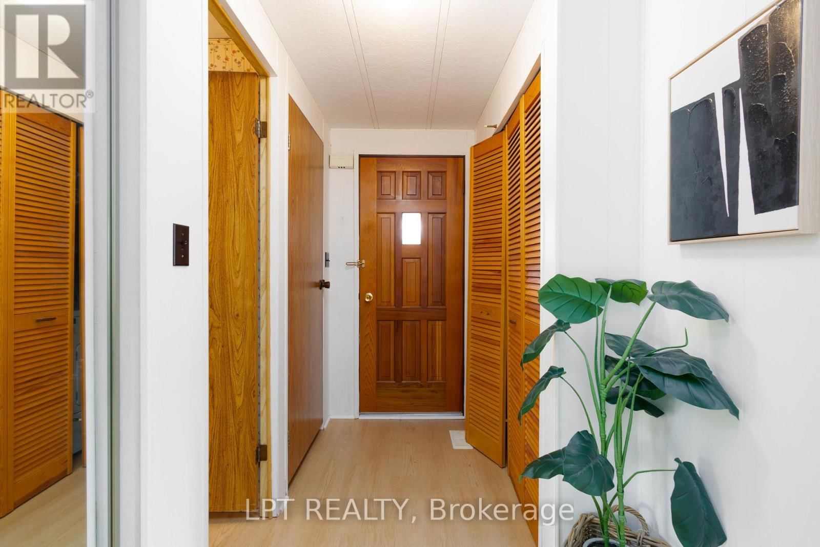 11 GENEVA COURT Image 6