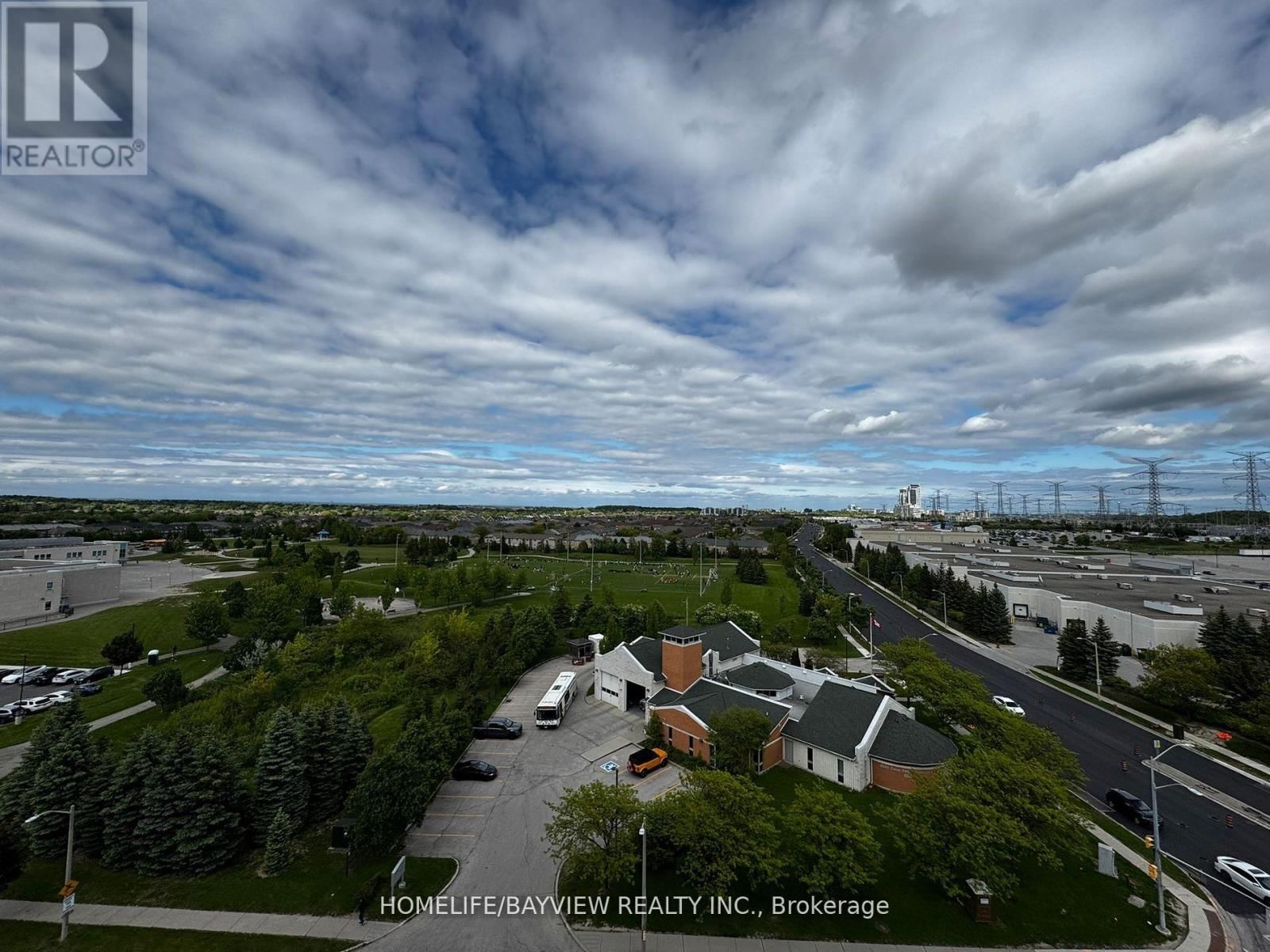 1009 - 11 ONEIDA CRESCENT Image 12