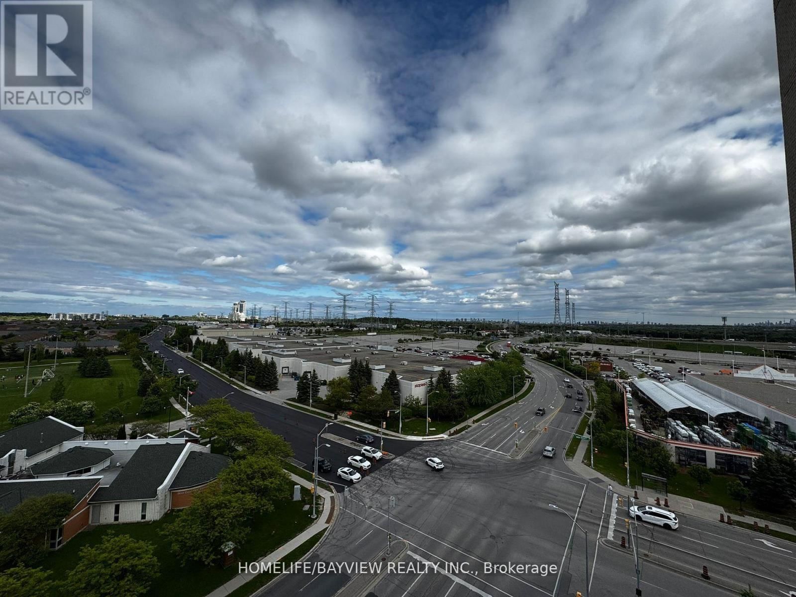 1009 - 11 ONEIDA CRESCENT Image 13