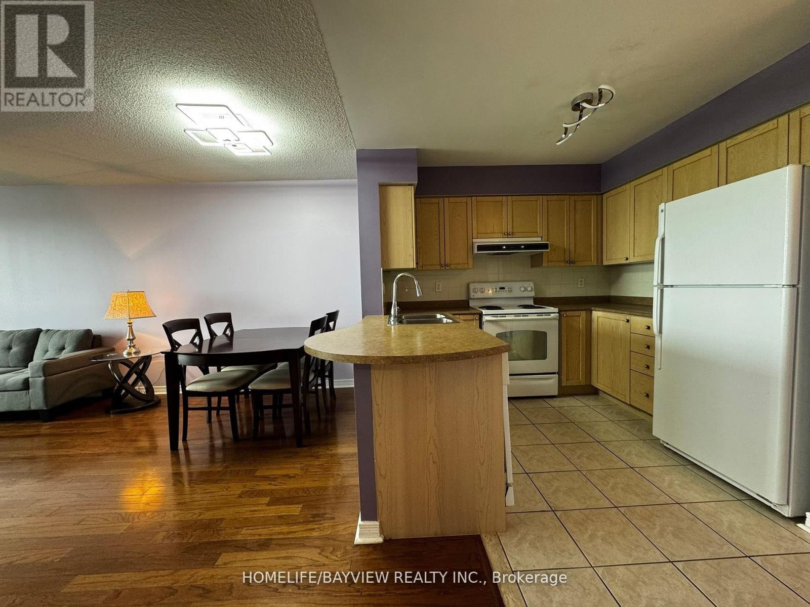 1009 - 11 ONEIDA CRESCENT Image 26